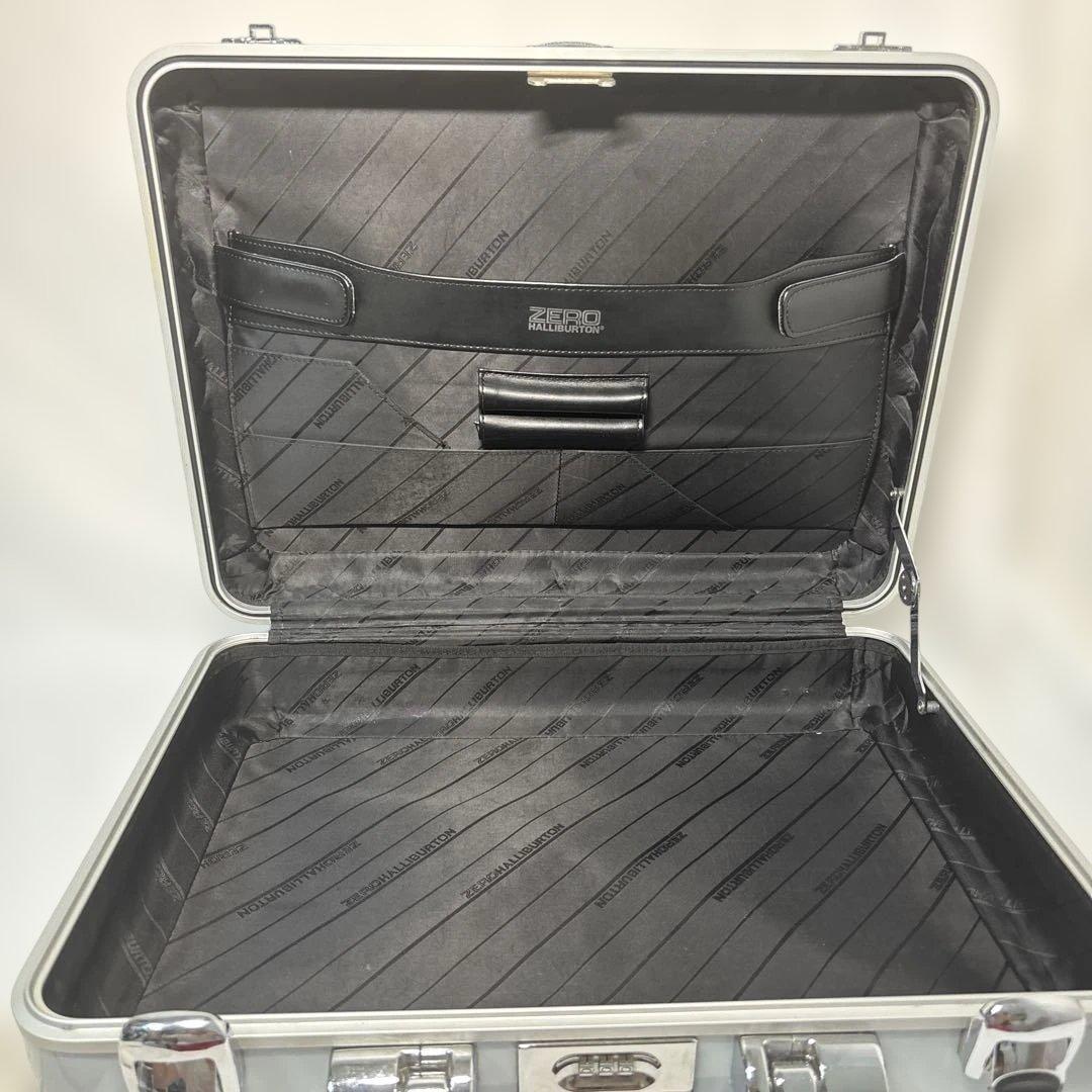 ゼロハリバートン ポリカーボネート　薄型アタッシュケース