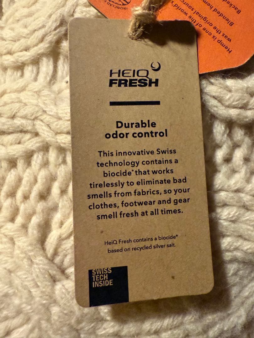 ハルpatagona フード付きベージュジャンパー