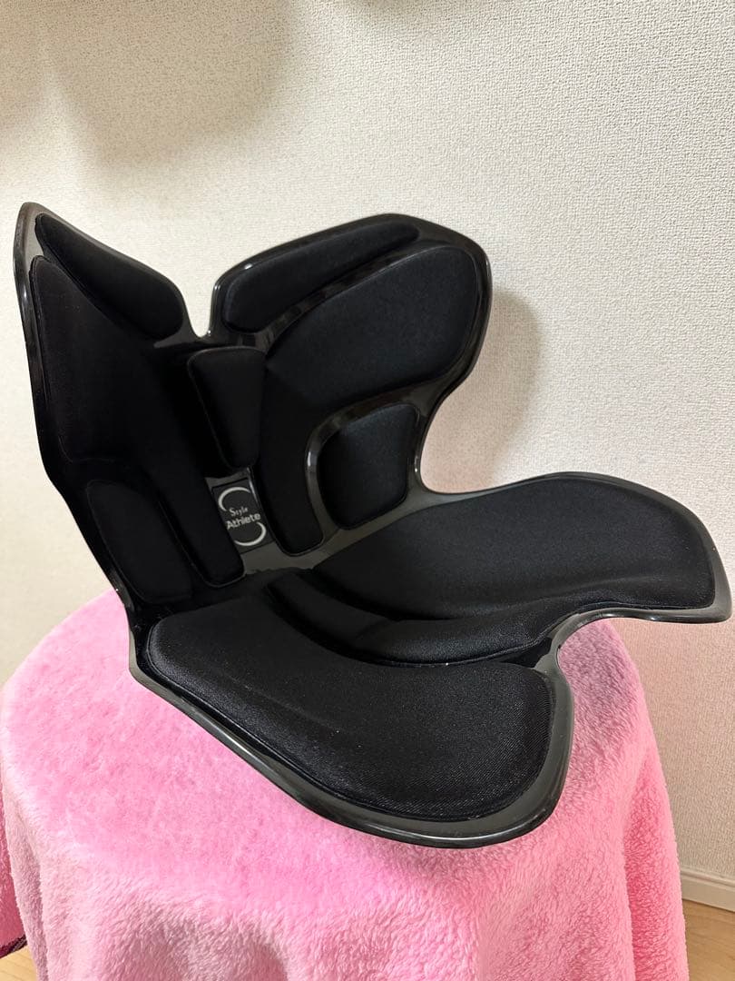 【美品】Style Athlete 姿勢矯正用クッション 黒