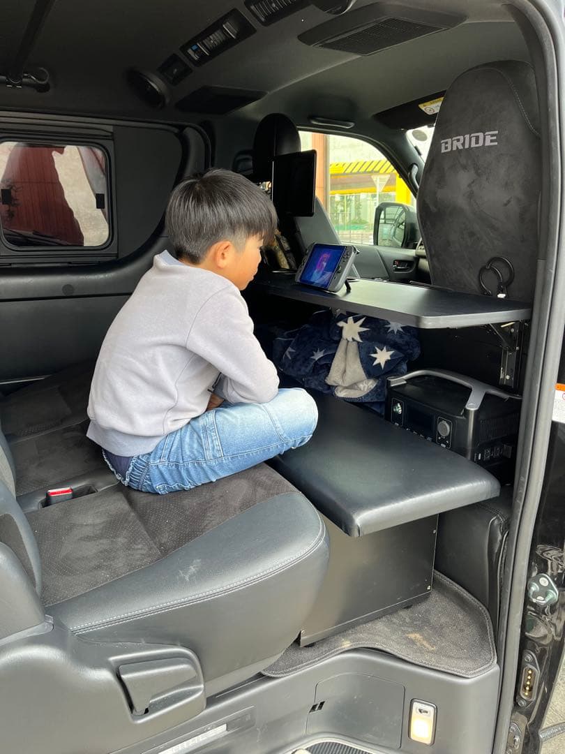 かみさん予約　ハイエース　折り畳み　セカンドテーブル　金具のみ