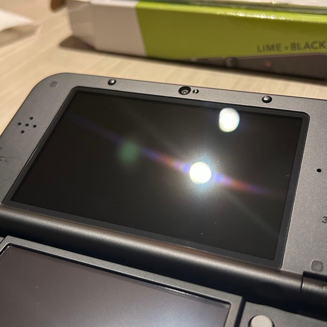 Newニンテンドー3DS LL ライム ブラック 本体 充電コード・カバー付き