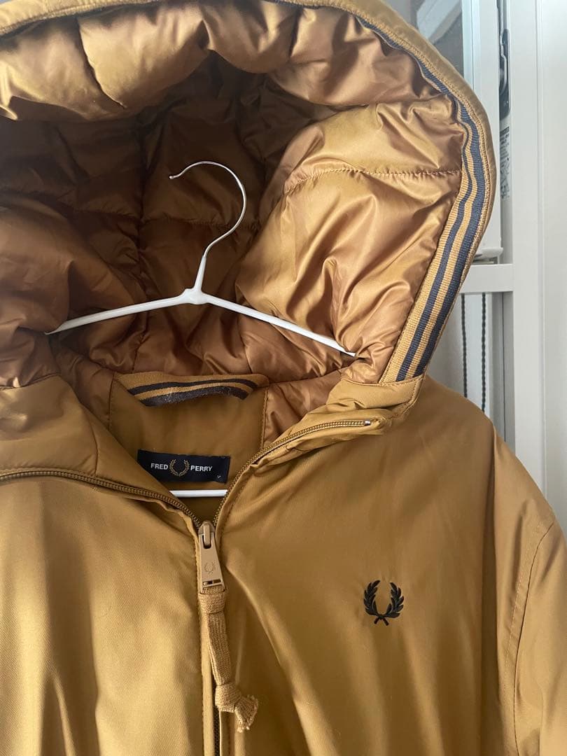 Fred Perry フード付きブラウンジャケット