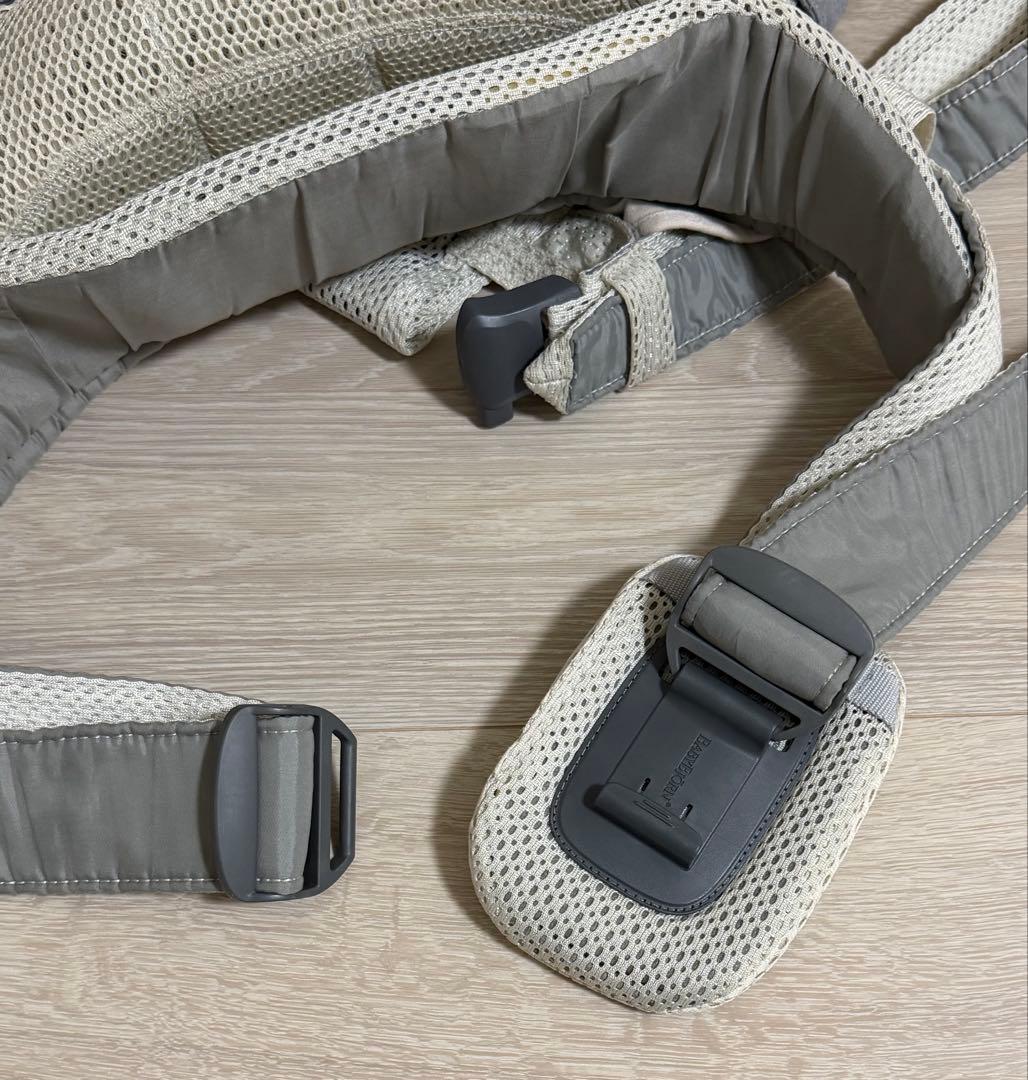 ベビービョルン ヘビーキャリア ハーモニー 抱っこ紐 ベージュ メッシュ