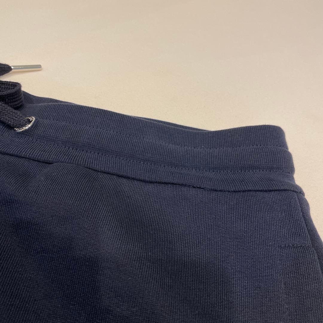 モンクレール　 ロゴワッペン　スウェット　美品　ショートパンツ　紺色　正規品