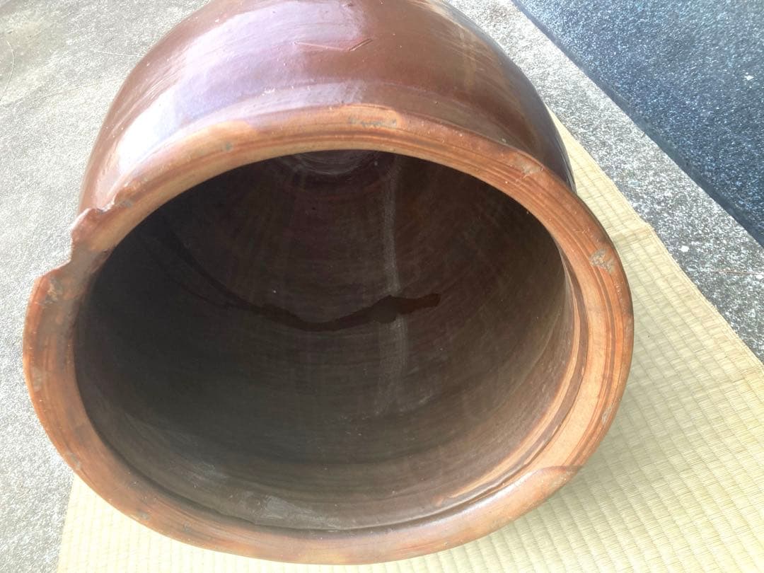 訳あり。大瓶。水瓶 睡蓮鉢。高さ66cm 。口径43cm。 明るい常滑焼風。