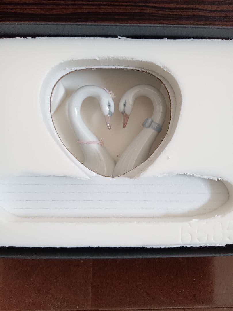 Lladro白鳥のペア 陶器「エンドレス・ラブ」　とても綺麗なお品です