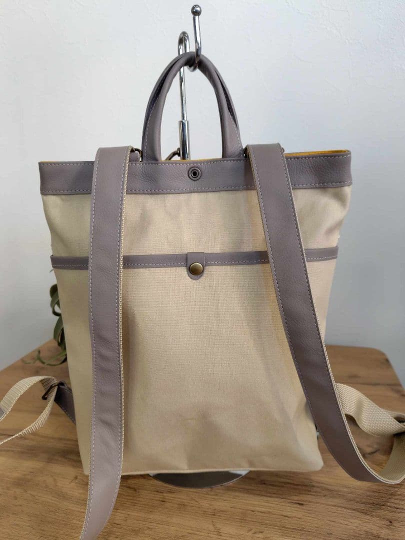 ミナペルホネン/タンバリン×ジャングルレリーフ/牛革A4トートリュック