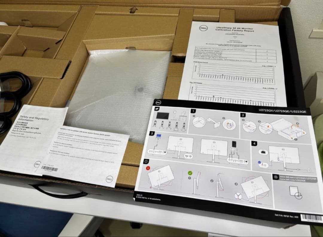 Dell U3223QE 32インチ 4K IPS Black 元箱付 美品