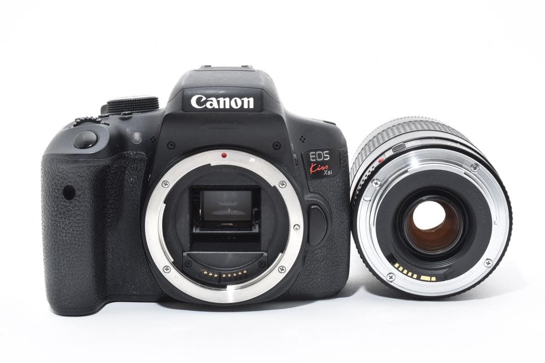 デジタル一眼レフカメラcanon kiss x8i/望遠レンズセット