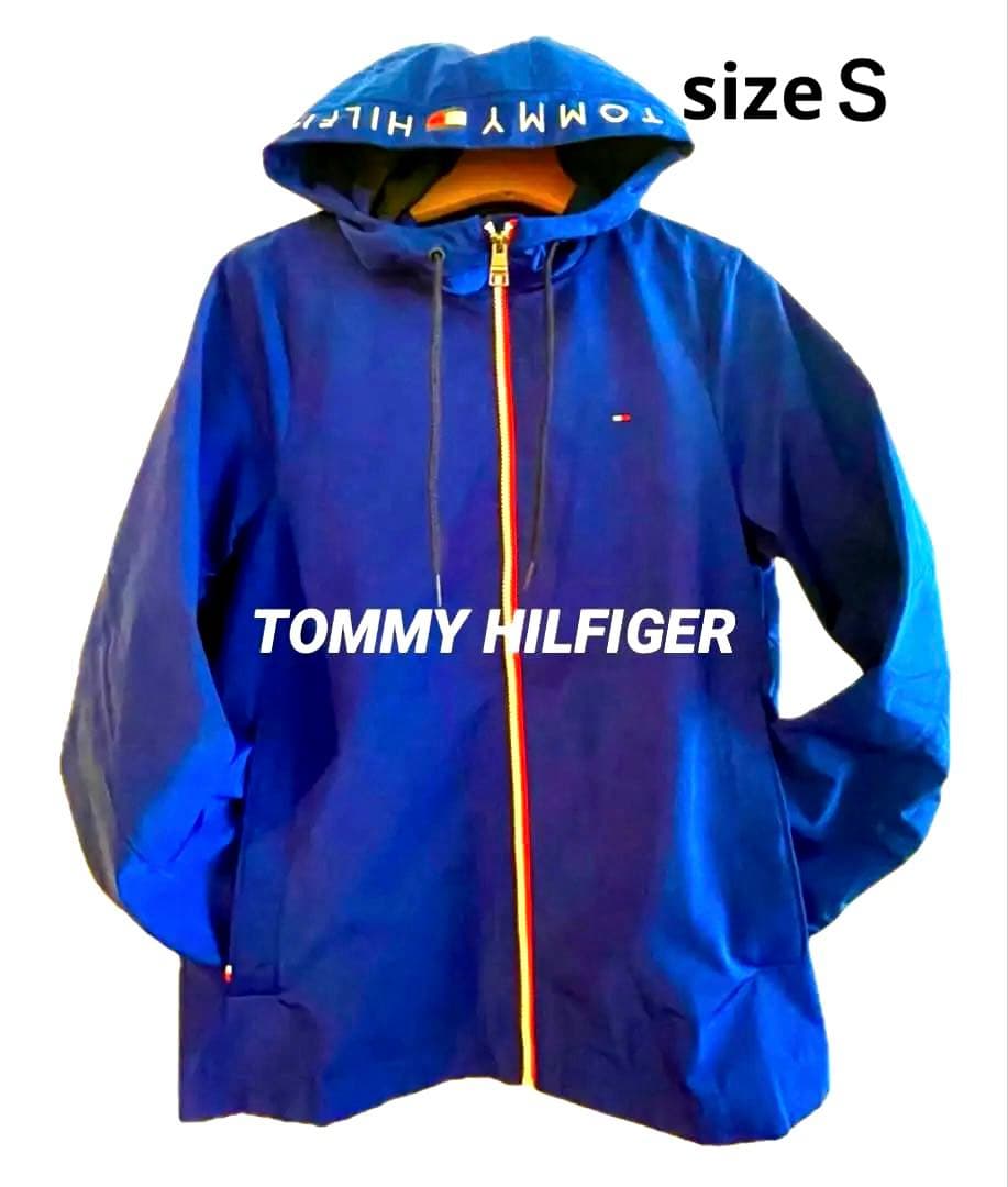  【新品タグ付】ナイロンジャケット　ブルーS