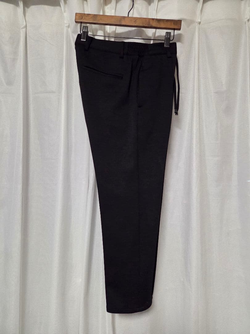 【美品】ジャブスアルキヴィオ　MASACCIO　トロジャージー　黒　46　秋冬