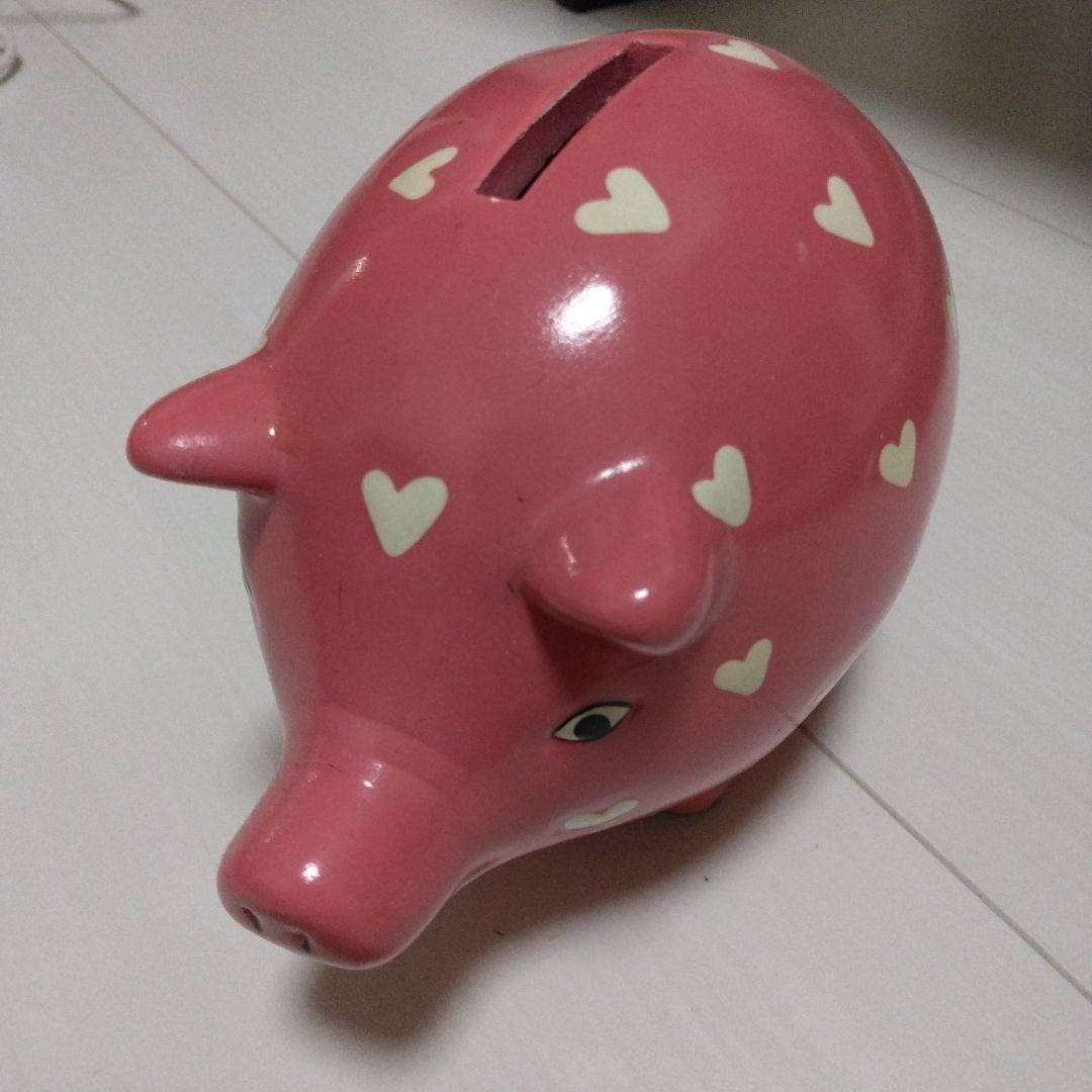 可愛いブタさん貯金箱