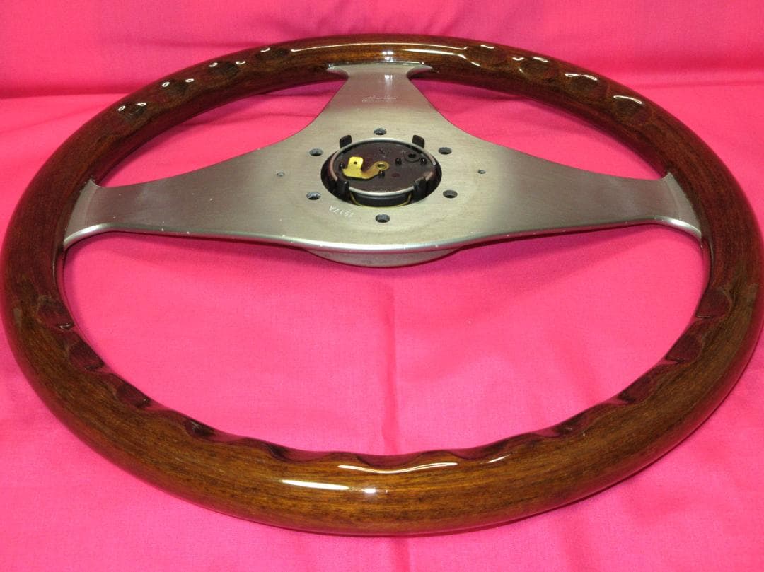 6301 正規品 MOMO CHALLENGE モモ チャレンジ ステアリング