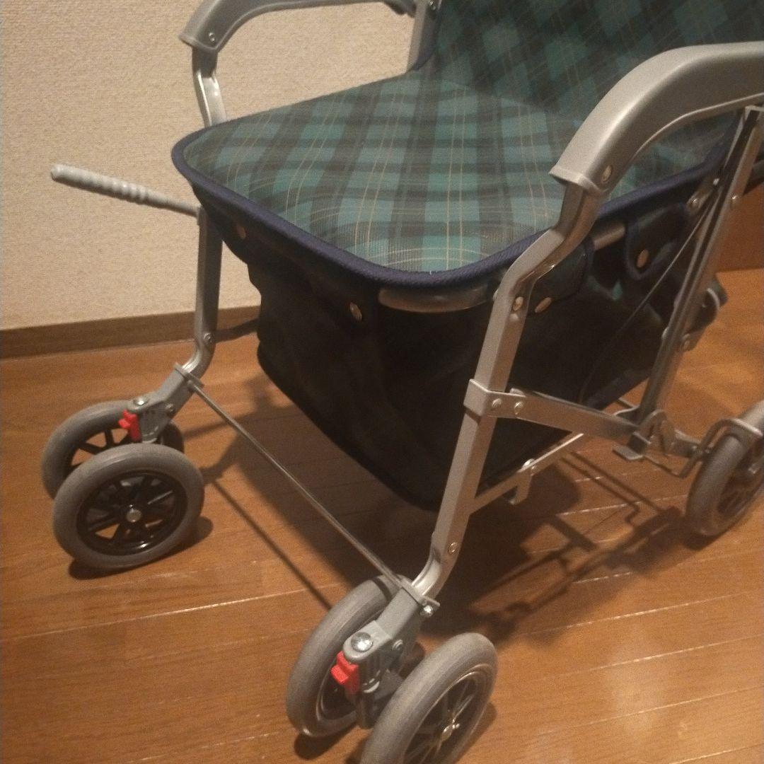 シルバーカー 介護用品 歩行器 歩行補助器 ほぼ新品 歩行器