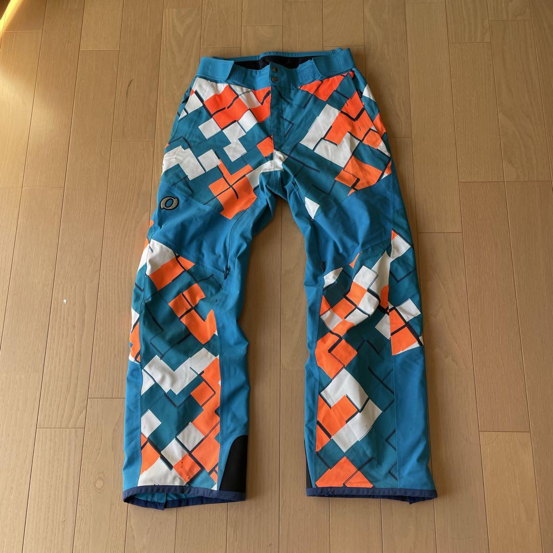 オンヨネ　ONYONE スキーウェア　デモチーム　サイズM 中古