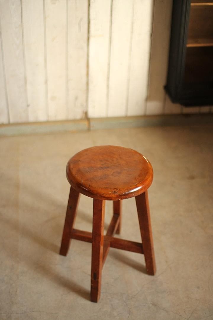 古い木製の丸椅子　スツール　チェア　古道具　古家具