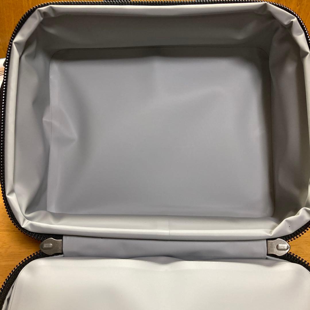 YETI(イエティ) デイトリップランチボックス　ブラック　1回使用したのみ