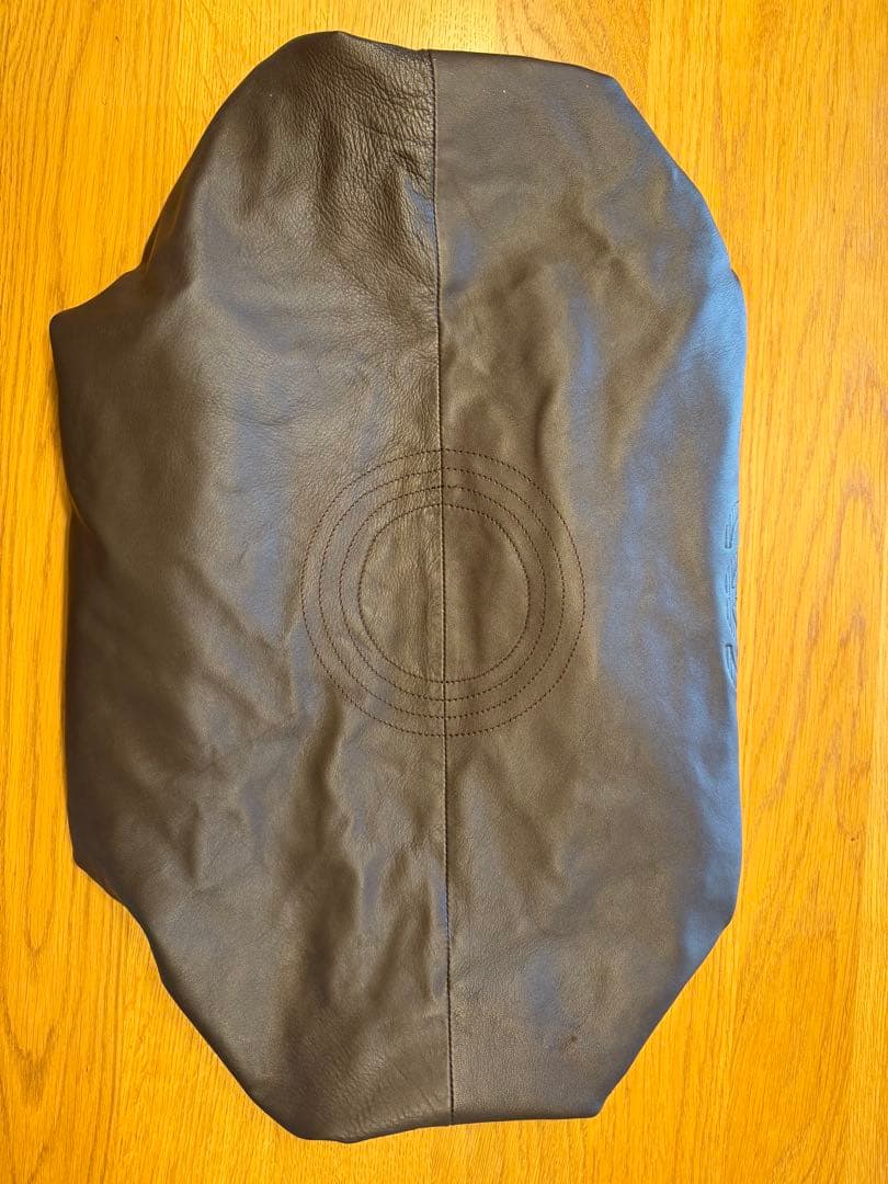 ロエベ　ナッパアイレ