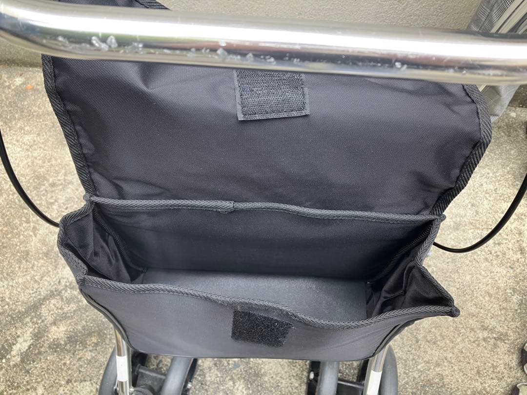 Tcase シルバーカー 折りたたみ式 黒とチェック柄