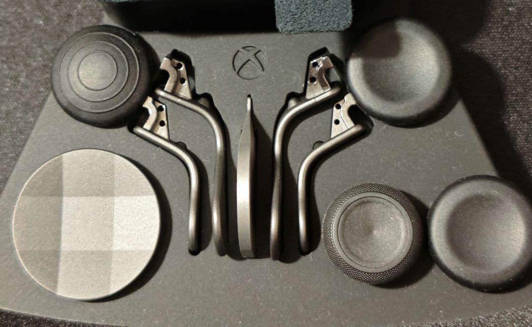 動検済　完品　美品Xbox Elite ワイヤレス コントローラー シリーズ 2