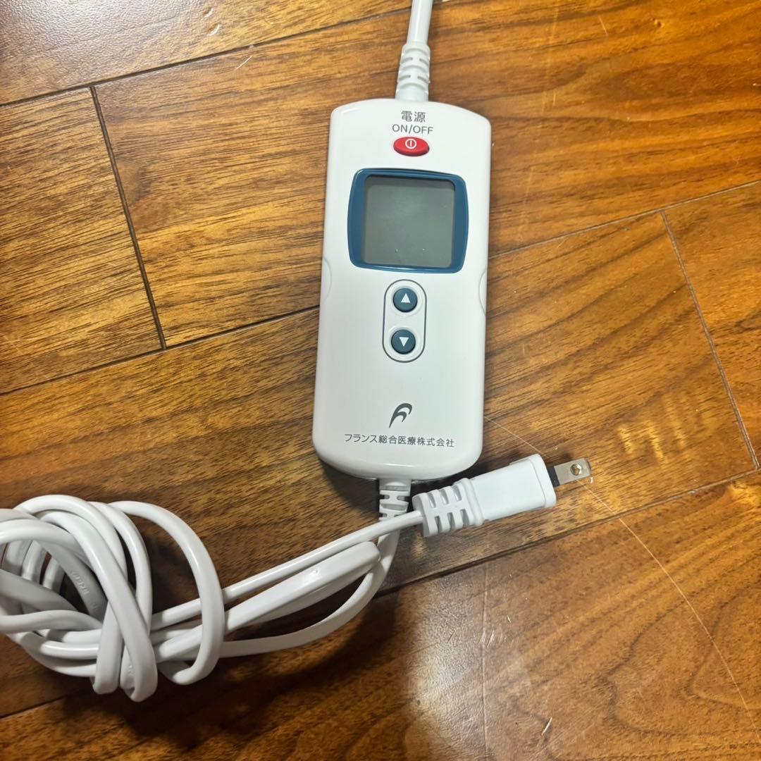 moです　極美品！　温蒸浴うるおいlll