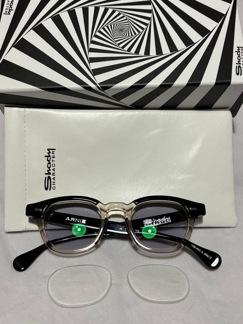 Shady CHARACTER シェイディーキャラクター　ARNIEサングラス