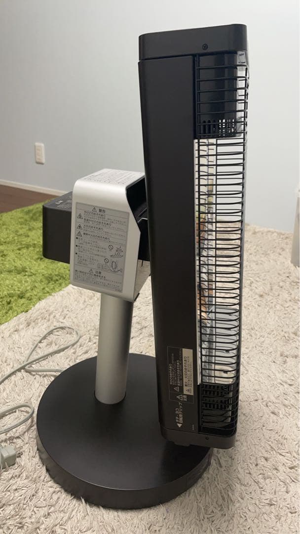 ダイキン　遠赤外線暖房機　電気ストーブ　セラミックヒーター