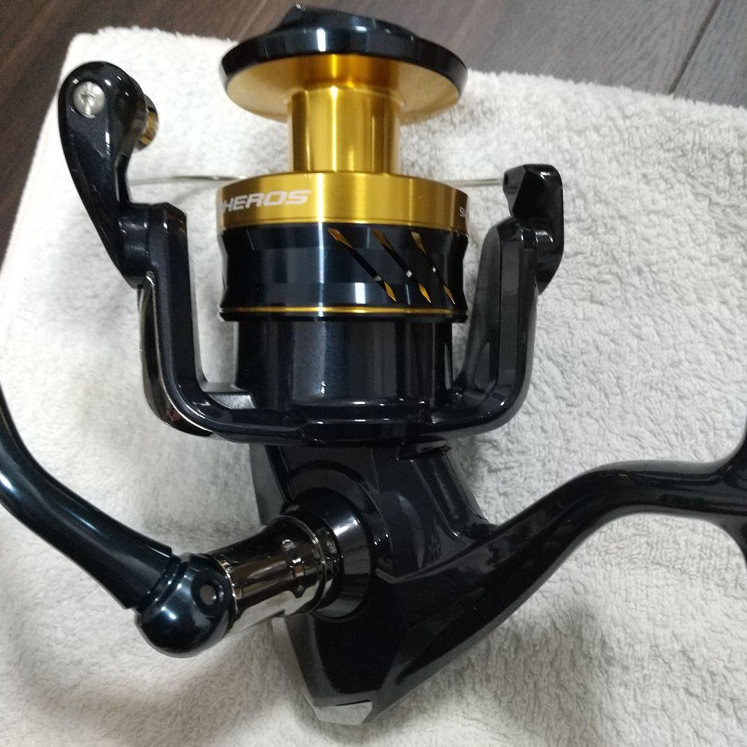ほぼ新品　シマノ　21スフェロス　SHIMANO SPHEROS 8000HG