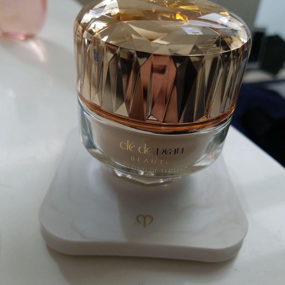 クレドポーボーテ　ルフォンドゥタン　n オークル10