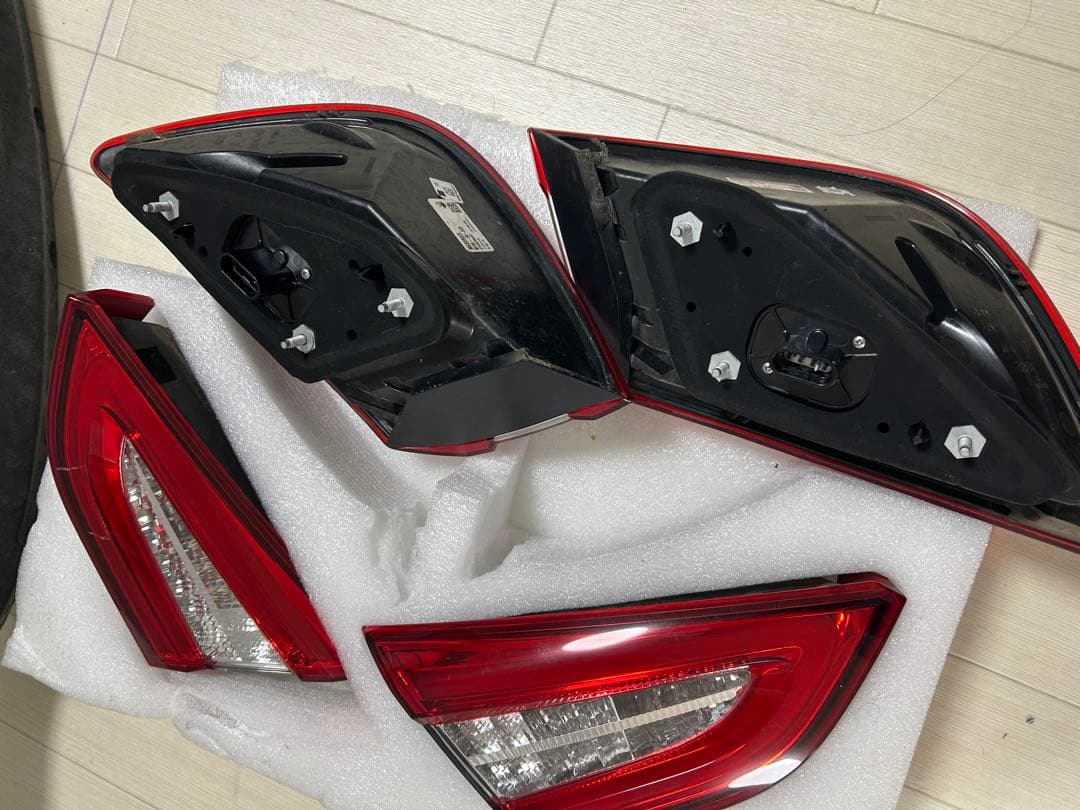 マセラティ　テールランプ m156