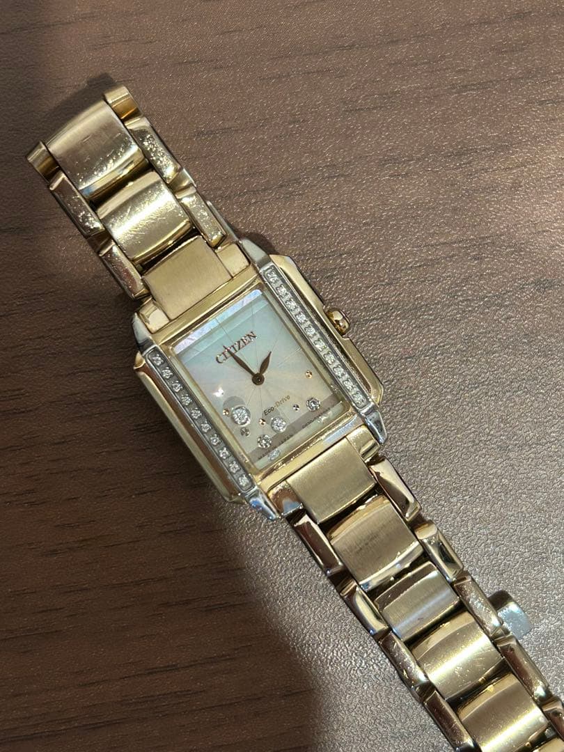 シチズン　エル　世界1000本限定モデル ゴールド 時計 ダイヤモンド装飾