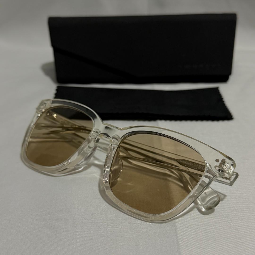 ハ*ン様 キムタク着用　私物　OWNDAYS サングラス　ウェリントン　調光サン