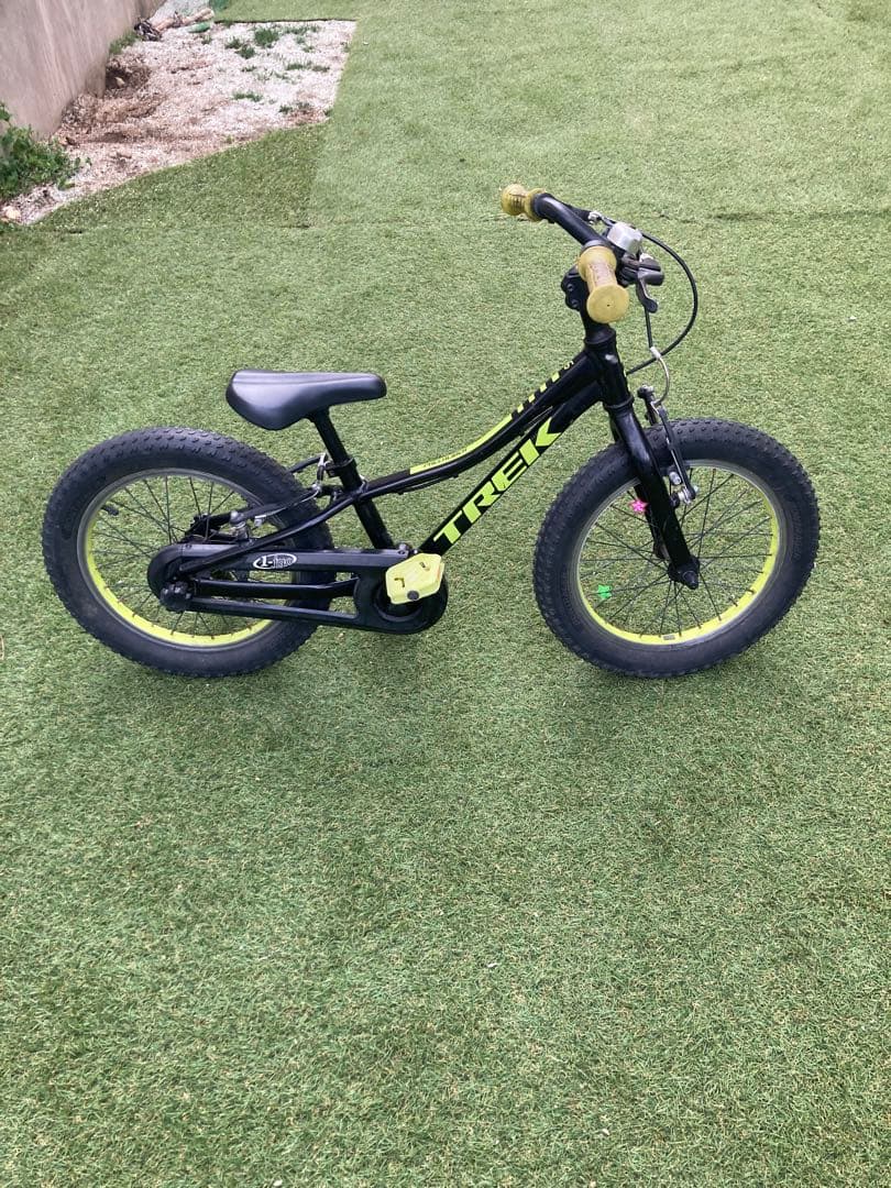 トレック　キッズバイク　子供用自転車　16インチ