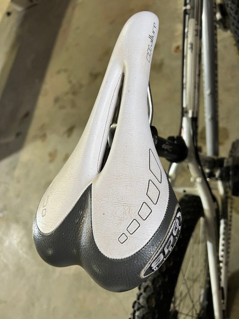 ロッキーマウンテン 26インチ MTB カスタム多数 高性能