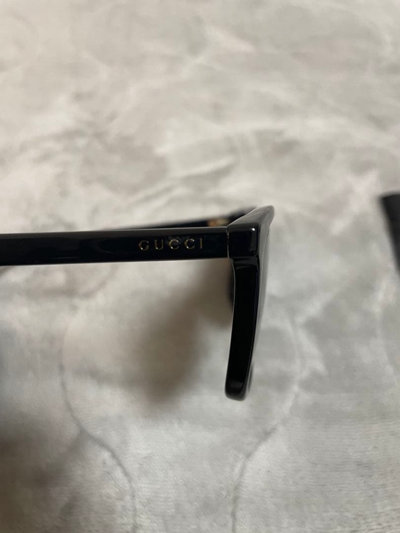 GUCCI ブラック サングラス ケース付き