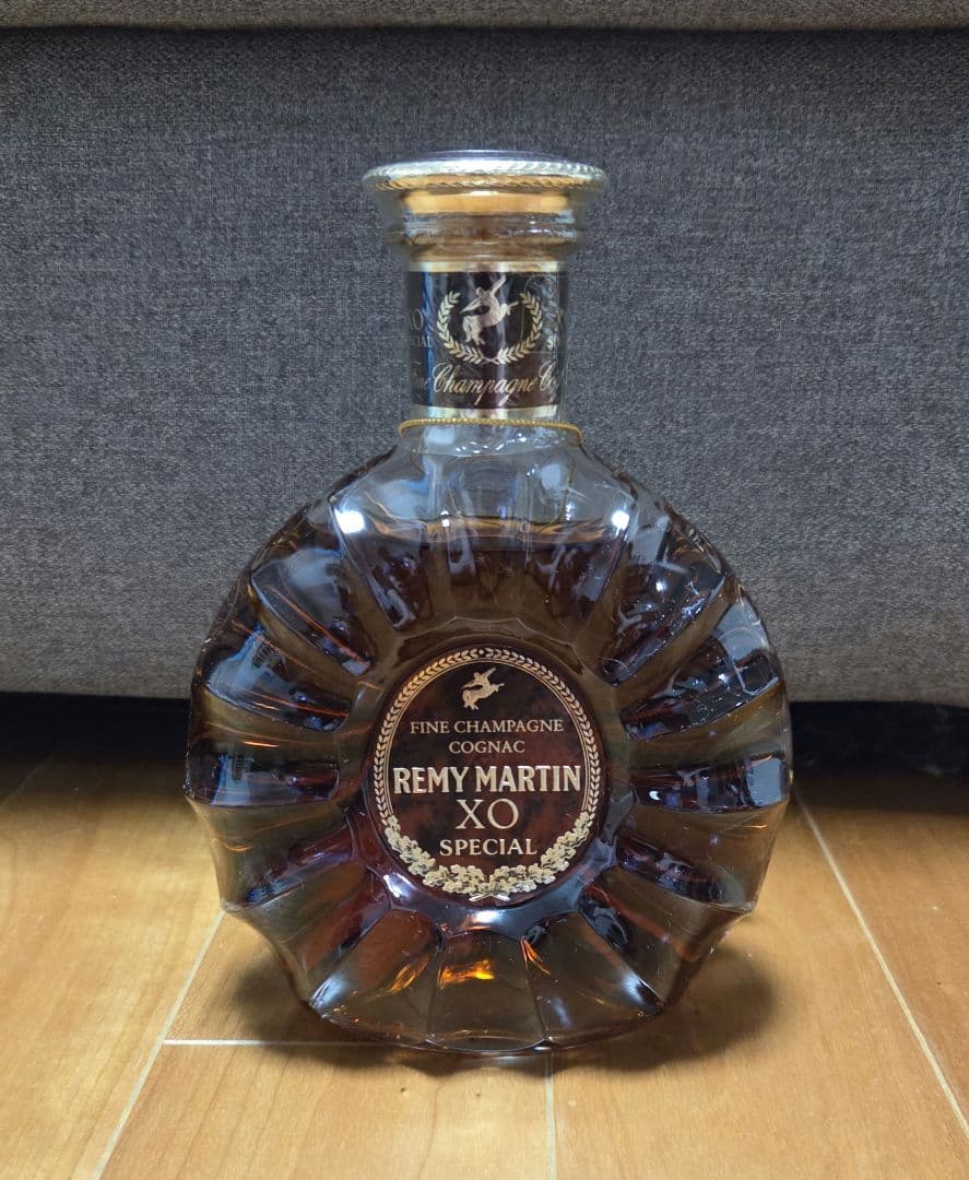 REMY MARTIN XO SPECIAL　ボトル 700ml