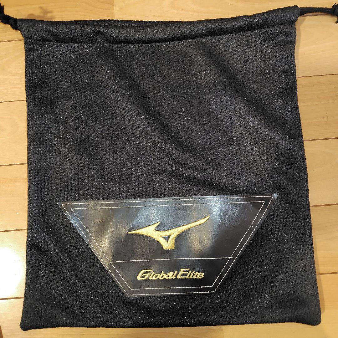 Mizuno Global Elite ゴールデンエイジ軟式を硬式化したグローブ