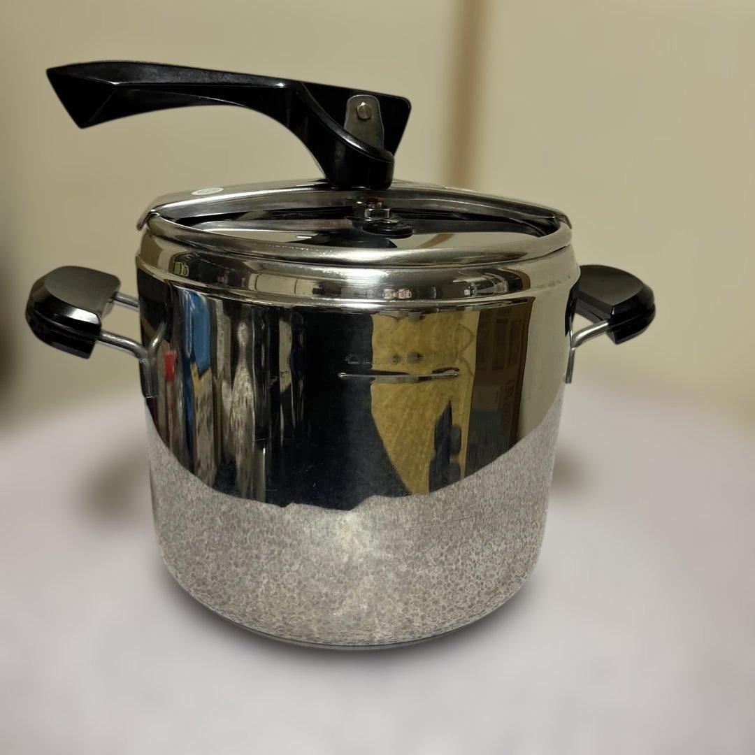 LAGOSTINA18/10圧力鍋ラゴスティーナ 圧力鍋 7Lイタリア製