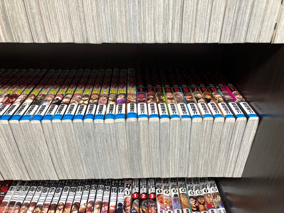 刃牙シリーズ全巻セット（外伝付き）＋バキ外伝拳刃　＋　バキ外伝疵顔セット