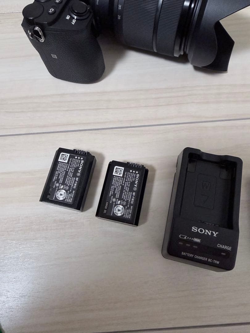 Sony α6500 ミラーレスカメラ 本体 + FE 28-70mmレンズ