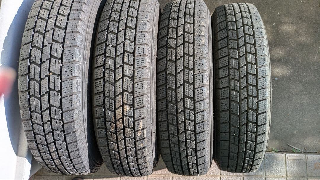 145/80 R13 75Q スタッドレスタイヤ&アルミホイールセット４本