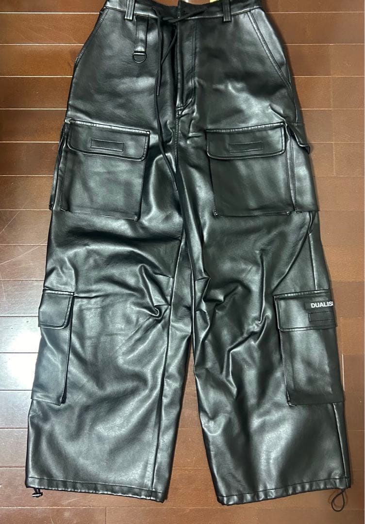 R*N様 DUALISM レザーカーゴパンツ　定価26400円