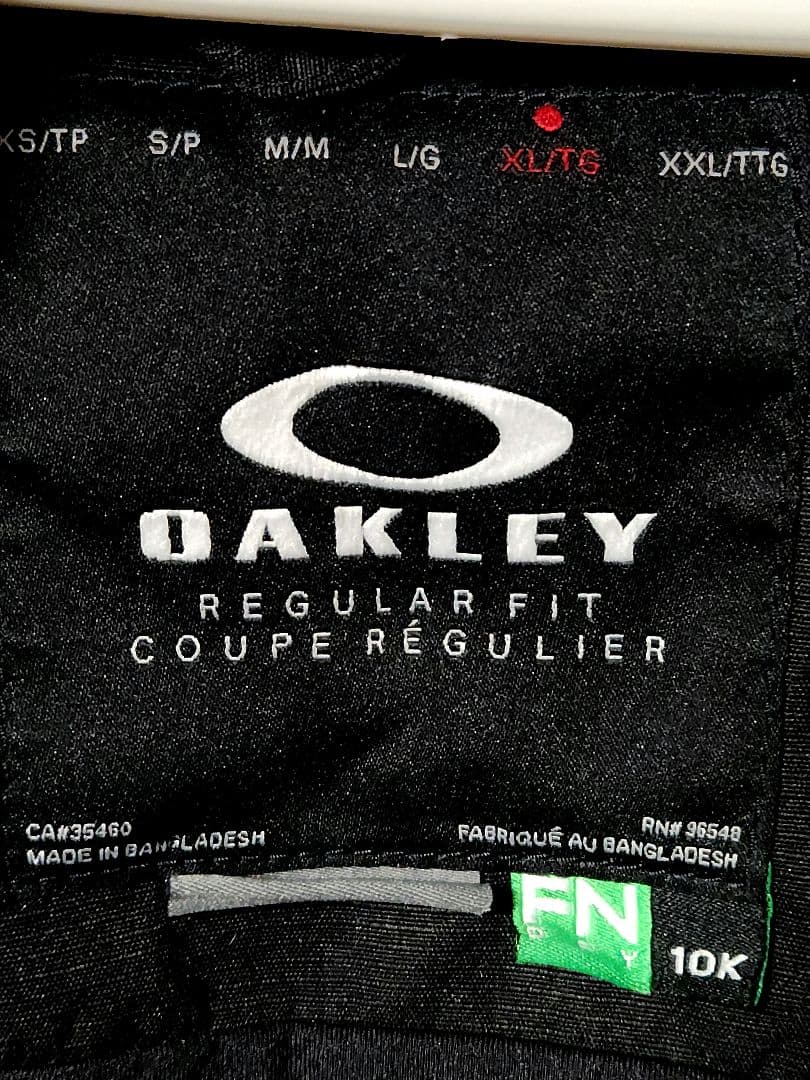 定価2万5000万円 OAKLEY オークリー スノーボード ウェア スキー