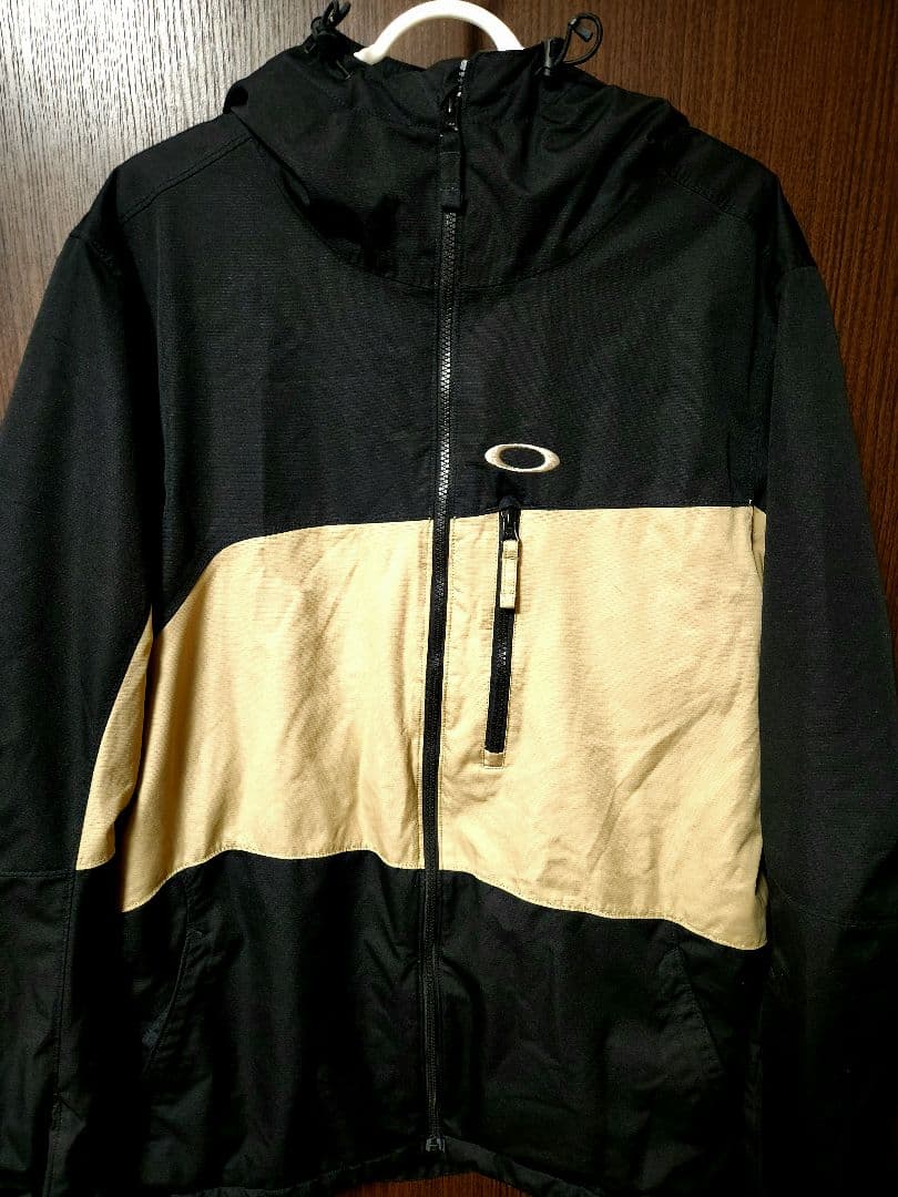 定価2万5000万円 OAKLEY オークリー スノーボード ウェア スキー