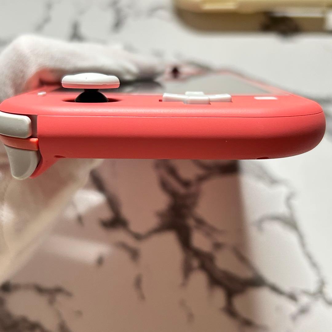 バ*ム様 Nintendo Switch Lite コーラルピンク しずえアロハ