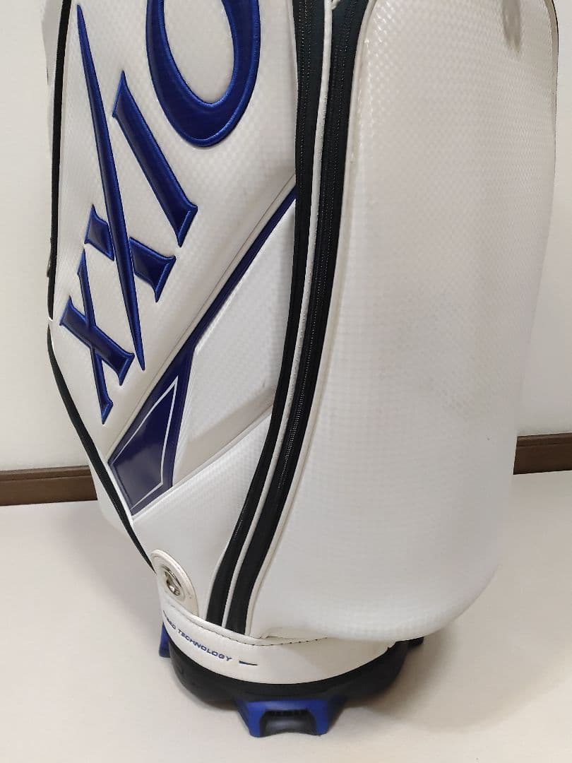 ゼクシオ XXIO キャディバッグ ホワイト ブルー　送料無料