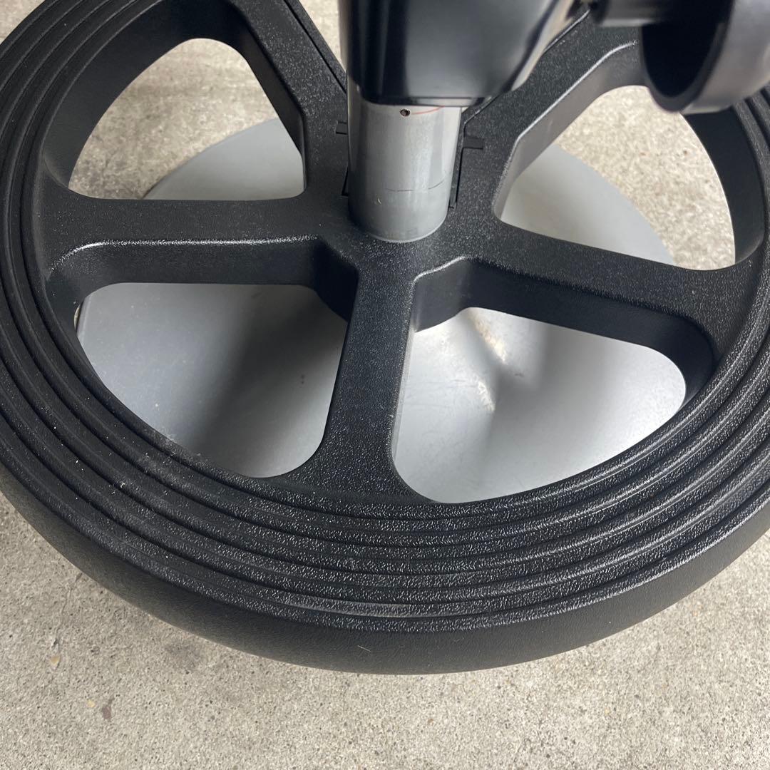 ayur chair アーユルチェア ルナ　足置きリング付　丸ベースタイプ