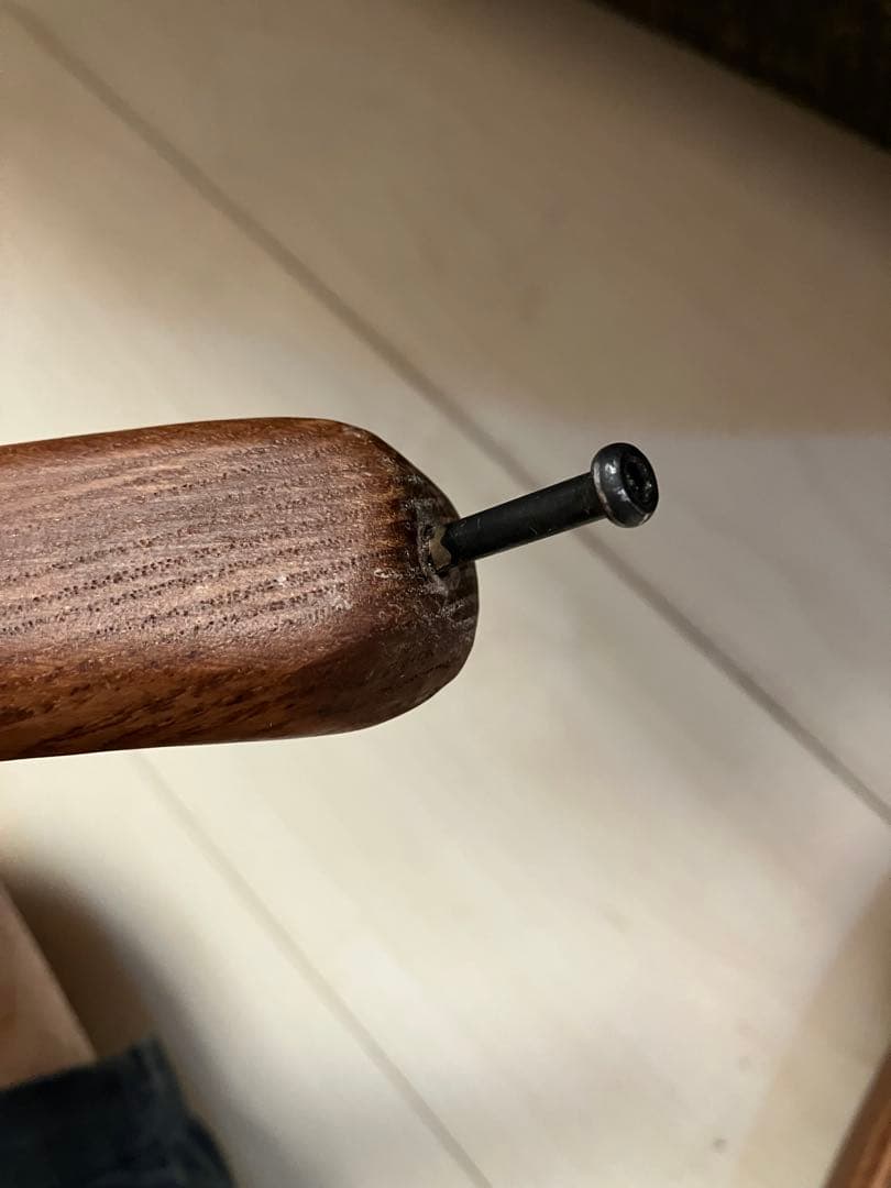 BLACK DESIGN ウッドチェアロー レッド