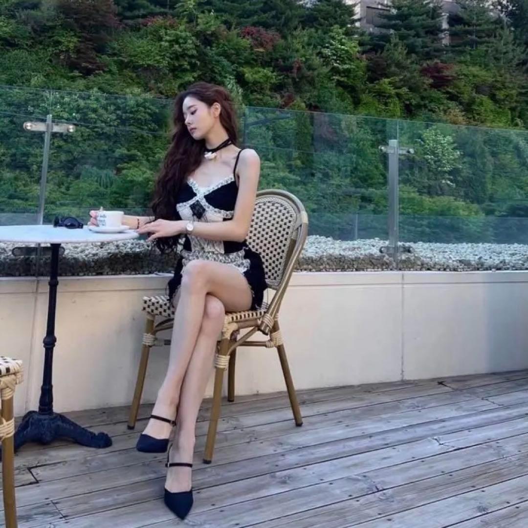 ジアちゃん着用 ♡セクシー可愛い黒白レースキャミソールミニスカートセットアップ