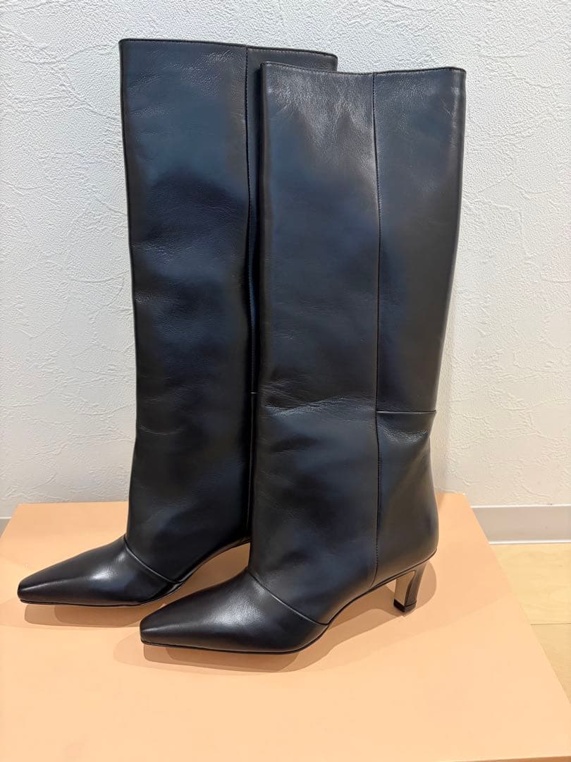 新品のCORSOROMA.9のルーズフィットロングブーツ24.0cm